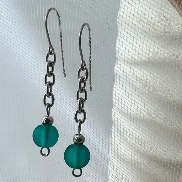 BLUE-GREEN Sea Glass Beaded Stainless Steel Chain Earrings - Picture 12 of 12